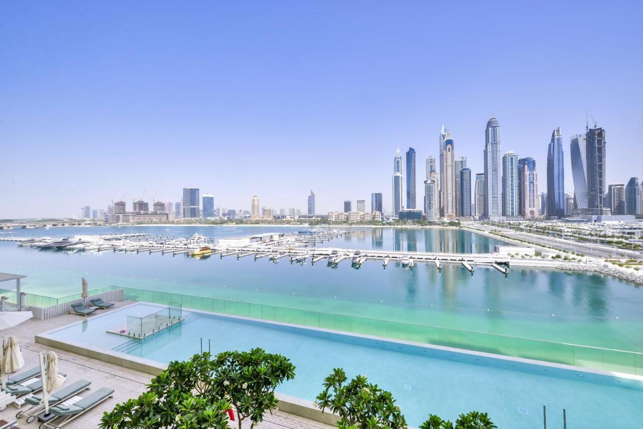 Ultra Luxury Emaar Beachfront - Private Beach And Pool ドバイ エクステリア 写真