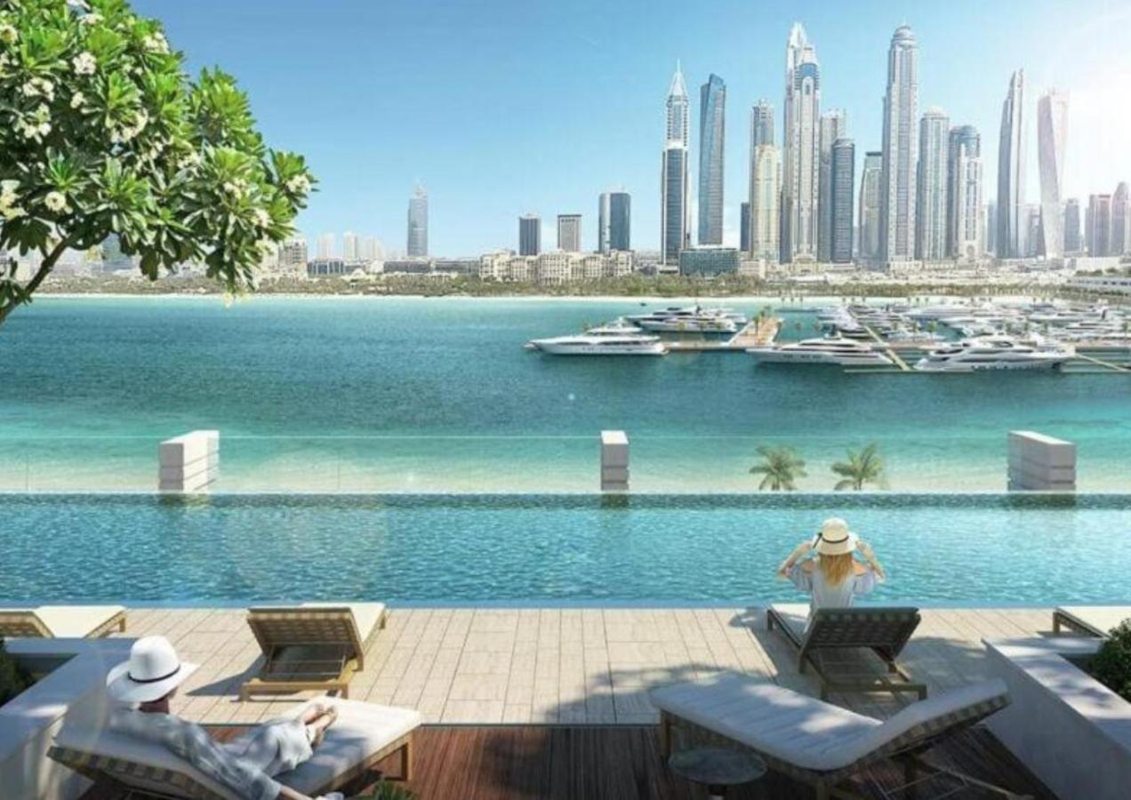 Ultra Luxury Emaar Beachfront - Private Beach And Pool ドバイ エクステリア 写真