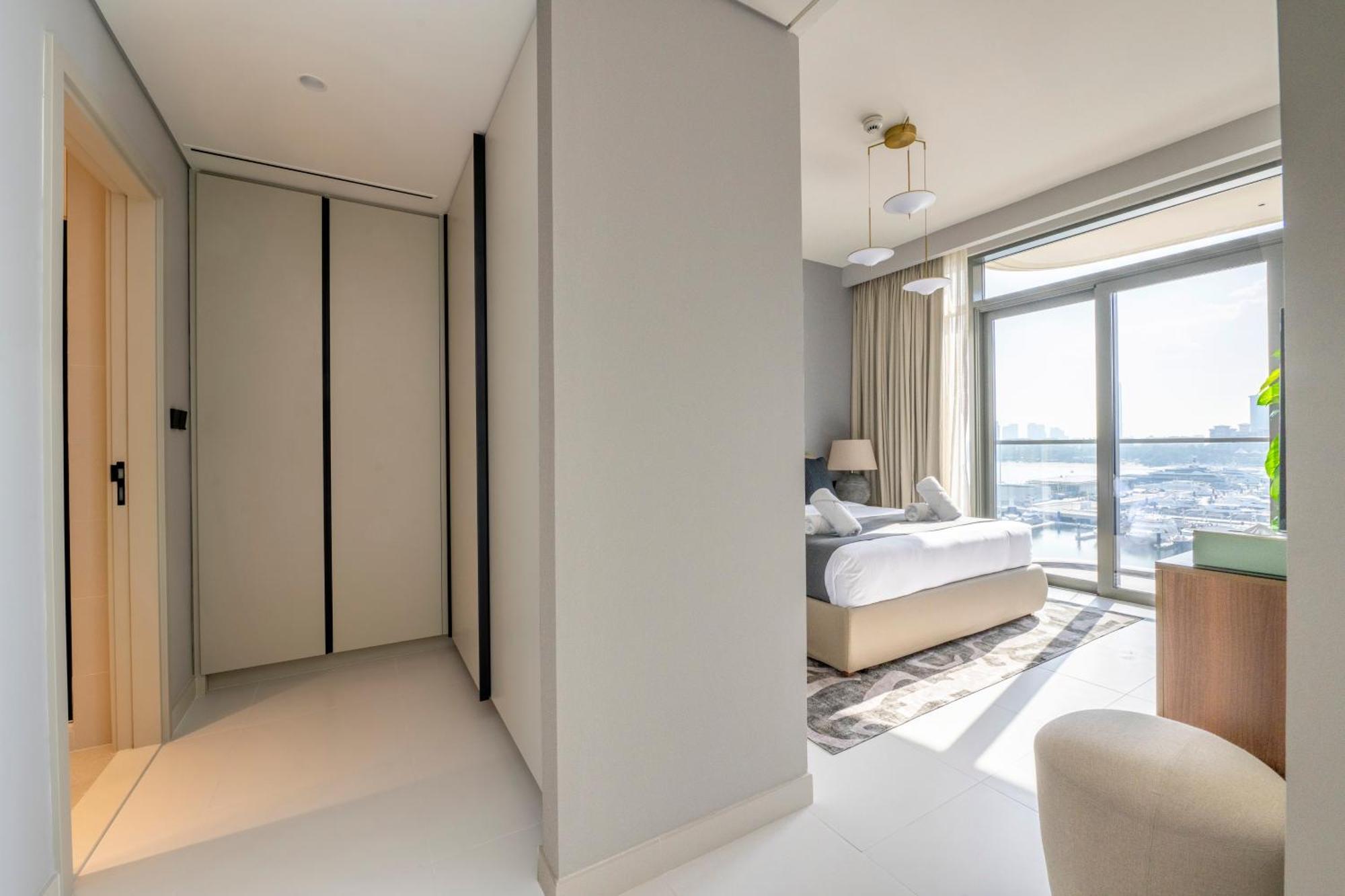 Ultra Luxury Emaar Beachfront - Private Beach And Pool ドバイ エクステリア 写真